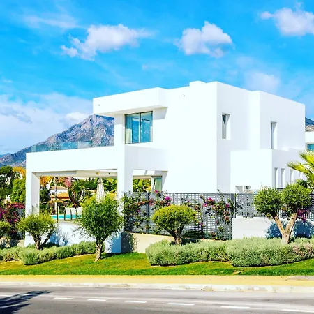 Beautiful Modern With Amazing Views Marbella
