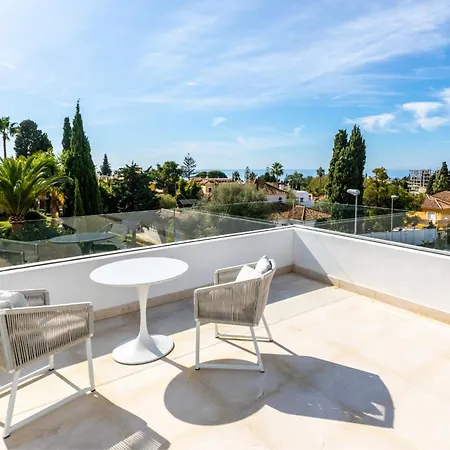 Beautiful Modern With Amazing Views